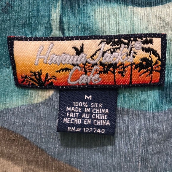 Hawaiian shirt - Picture 2 of 3